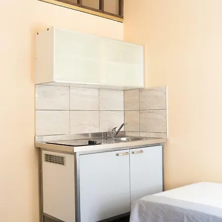 11 By Lorenc Guest house Berlin