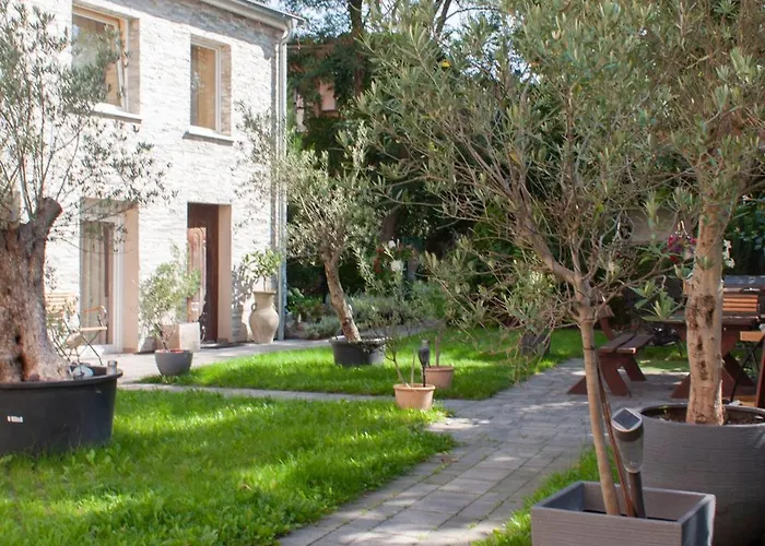 11 By Lorenc Pensionat 3*