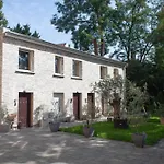 Guest house 11 By Lorenc Berlin